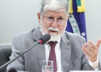 Pretexto para intervenção é inaceitável, diz Celso Amorim