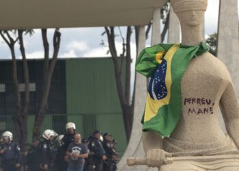 Débora do Batom recorre para ser beneficiada pela Lei da Dosimetria 