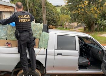 Comércio ilegal de cigarros eletrônicos e convencionais é alvo da PF